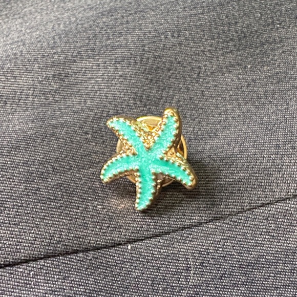 Jewelry - Gold and Turquoise Starfish Brooch